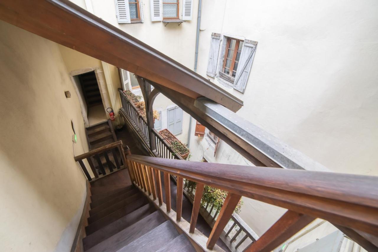 Appartements Atypiques Centre Ville Анси Экстерьер фото